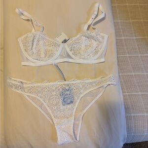 Free People Intimately White Lace Bra and Panty Set- 34DD Bra and Large Panty